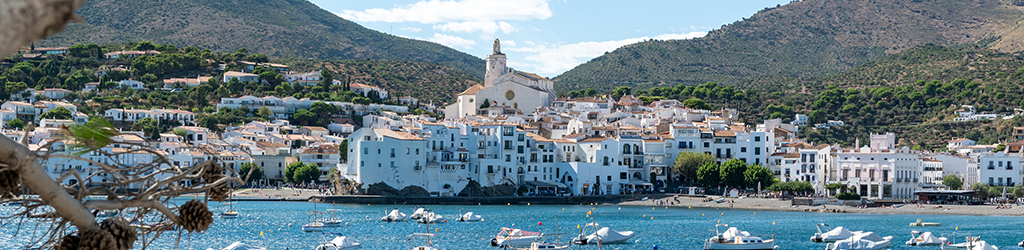 Cadaques akira flats