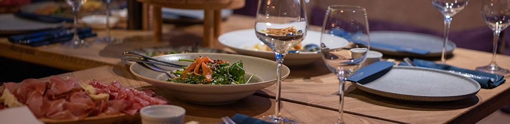 Restaurante Akira FLATS